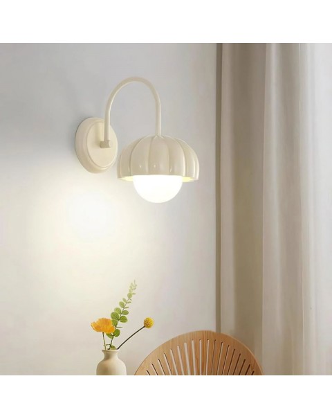 Premium sense of French cream wind children's room bedside small chandelier modern simple full-spectrum energy-saving eye-care bedroom lights