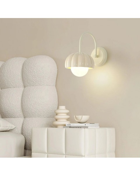 Premium sense of French cream wind children's room bedside small chandelier modern simple full-spectrum energy-saving eye-care bedroom lights