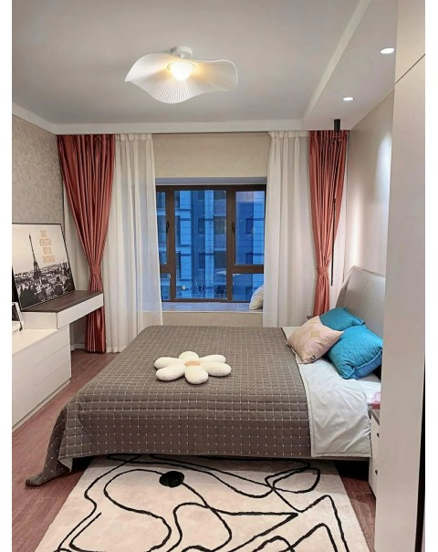 Scandinavian high-end dining room chandelier simple modern creative art lotus leaf straw hat lamp designer clothing shop bedroom light
