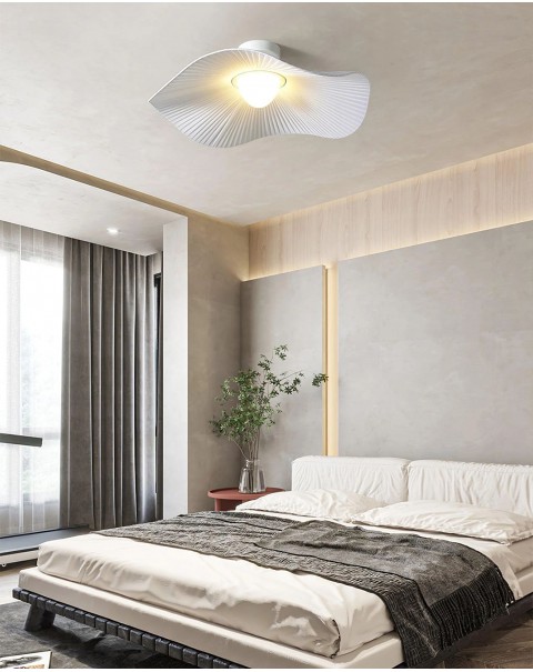 Scandinavian high-end dining room chandelier simple modern creative art lotus leaf straw hat lamp designer clothing shop bedroom light