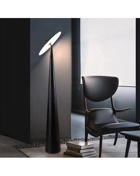 Scandinavian simple living room floor lamp post-modern creative hotel club cafe bedroom bedside study mushroom light