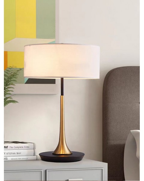 Scandinavian simple modern retro American table lamp bedroom living room study light luxury hotel creative bedside warm lamps and lanterns