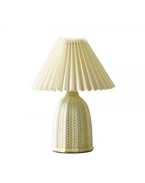 vintage retro pleated table lamp bedroom bedside lamp Korean ins girl heart B&B cafe decoration lamp small