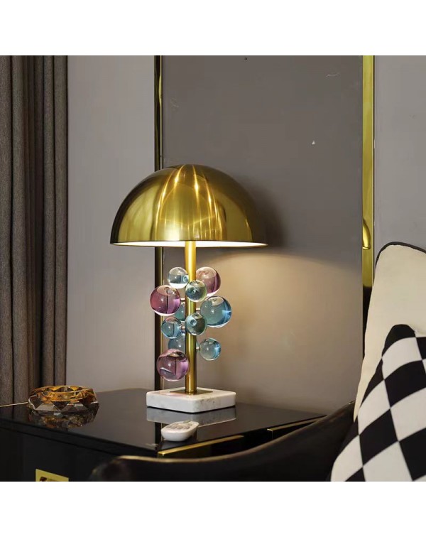 Scandinavian post-modern crystal table lamp design...
