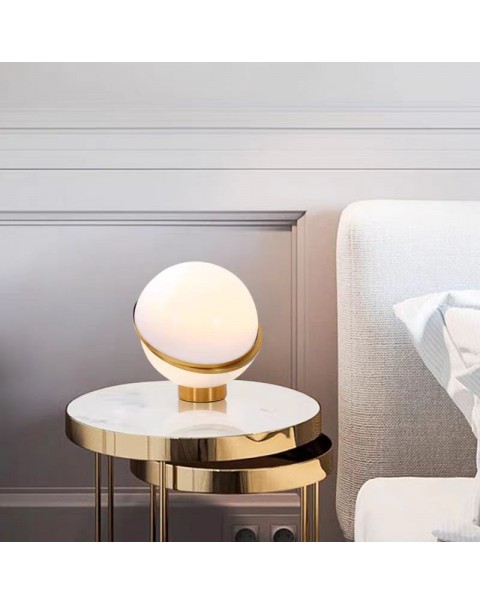 Scandinavian style table lamp bedroom bedside lamp creative simple modern light luxury designer decorative reading table lamps