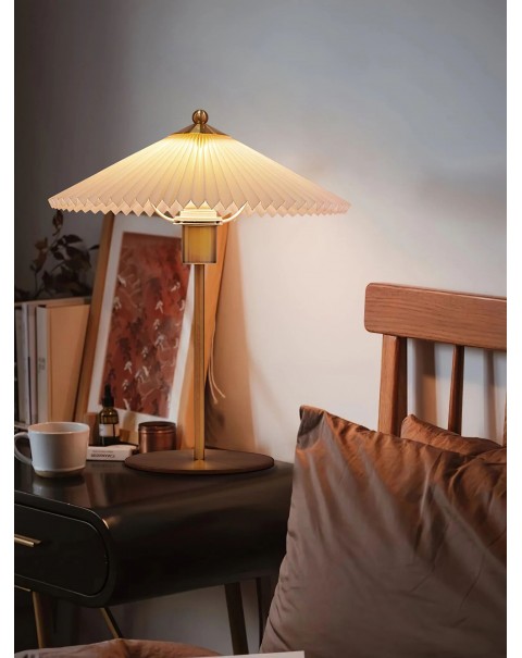 Vintage light luxury study bedroom white fabric copper high-end umbrella table lamp bedside lamp cozy desktop ambient light