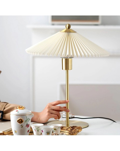 Vintage light luxury study bedroom white fabric copper high-end umbrella table lamp bedside lamp cozy desktop ambient light