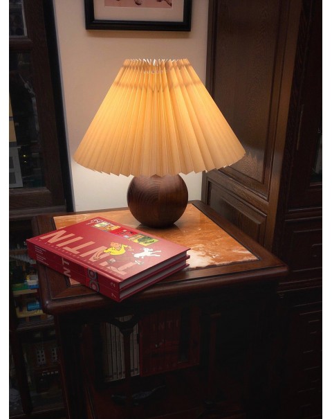 Table lamp bedroom vintage night light cozy romantic desktop decorative atmosphere sense bedside lamp living room eye protection study cream