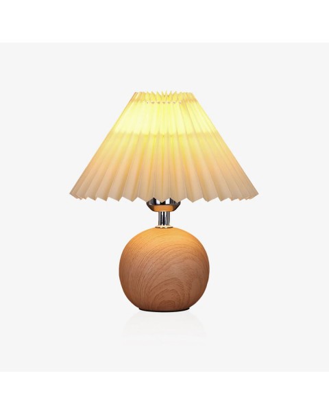 Table lamp bedroom vintage night light cozy romantic desktop decorative atmosphere sense bedside lamp living room eye protection study cream