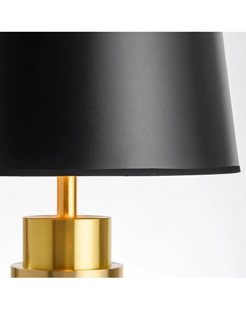 Scandinavian light luxury senior sense table lamp modern simple net red designer hotel model room bedside creative decorative lamps