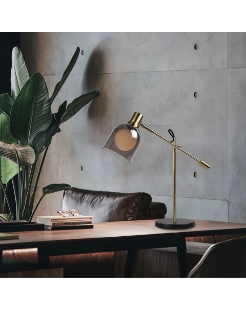 Table lamp bedside lamp Scandinavian modern minimalist light luxury designer living room bedroom sample room new decorative table lamps