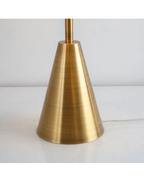 Scandinavian ins original designer LED small table lamp creative simple modern light luxury study bedside lamp bedroom table lamps