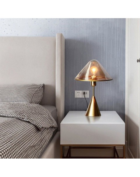 Scandinavian ins original designer LED small table lamp creative simple modern light luxury study bedside lamp bedroom table lamps