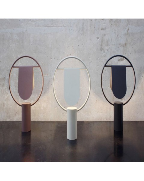 Table lamp Scandinavian creative simple modern designer light luxury bedside bedroom living room glass desk art lamps