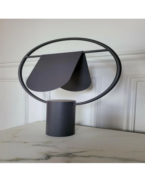 Table lamp Scandinavian creative simple modern designer light luxury bedside bedroom living room glass desk art lamps