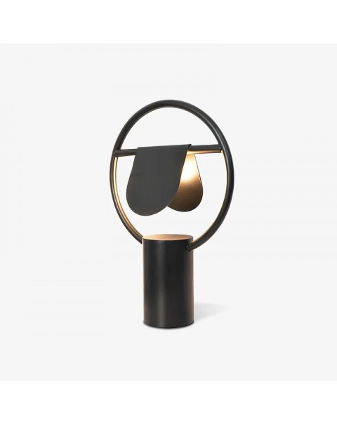Table lamp Scandinavian creative simple modern designer light luxury bedside bedroom living room glass desk art lamps