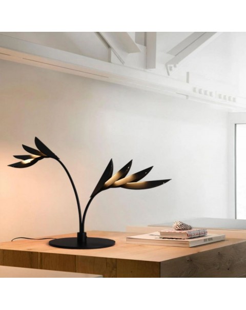 Scandinavian light luxury ornaments decorative table lamp personalized creative simplicity showroom hotel living room bedroom senior sense designer